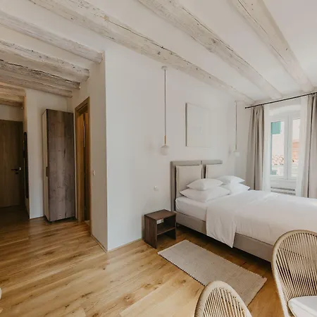 Porto Nativo Gostinjska kuća 4*