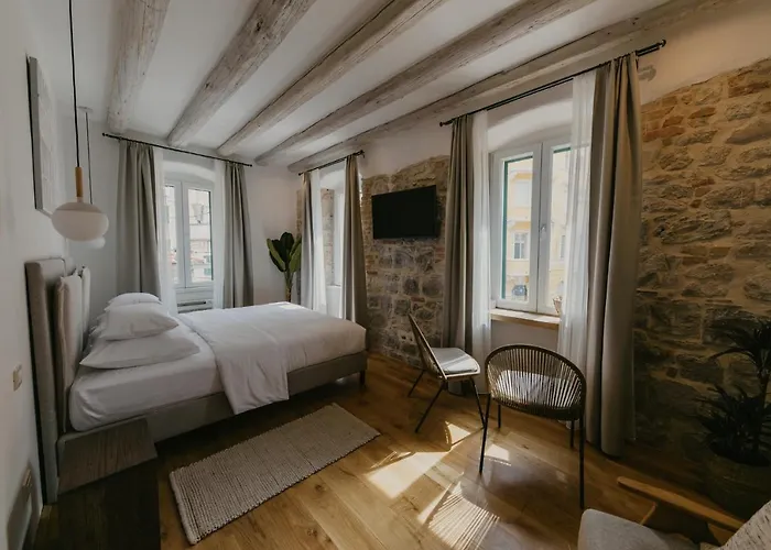 Porto Nativo בית הארחה ספליט